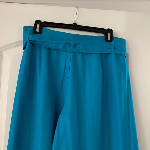 DKNY Solid Pull On Belted Wide Leg Pants - Picture 11 of 12
